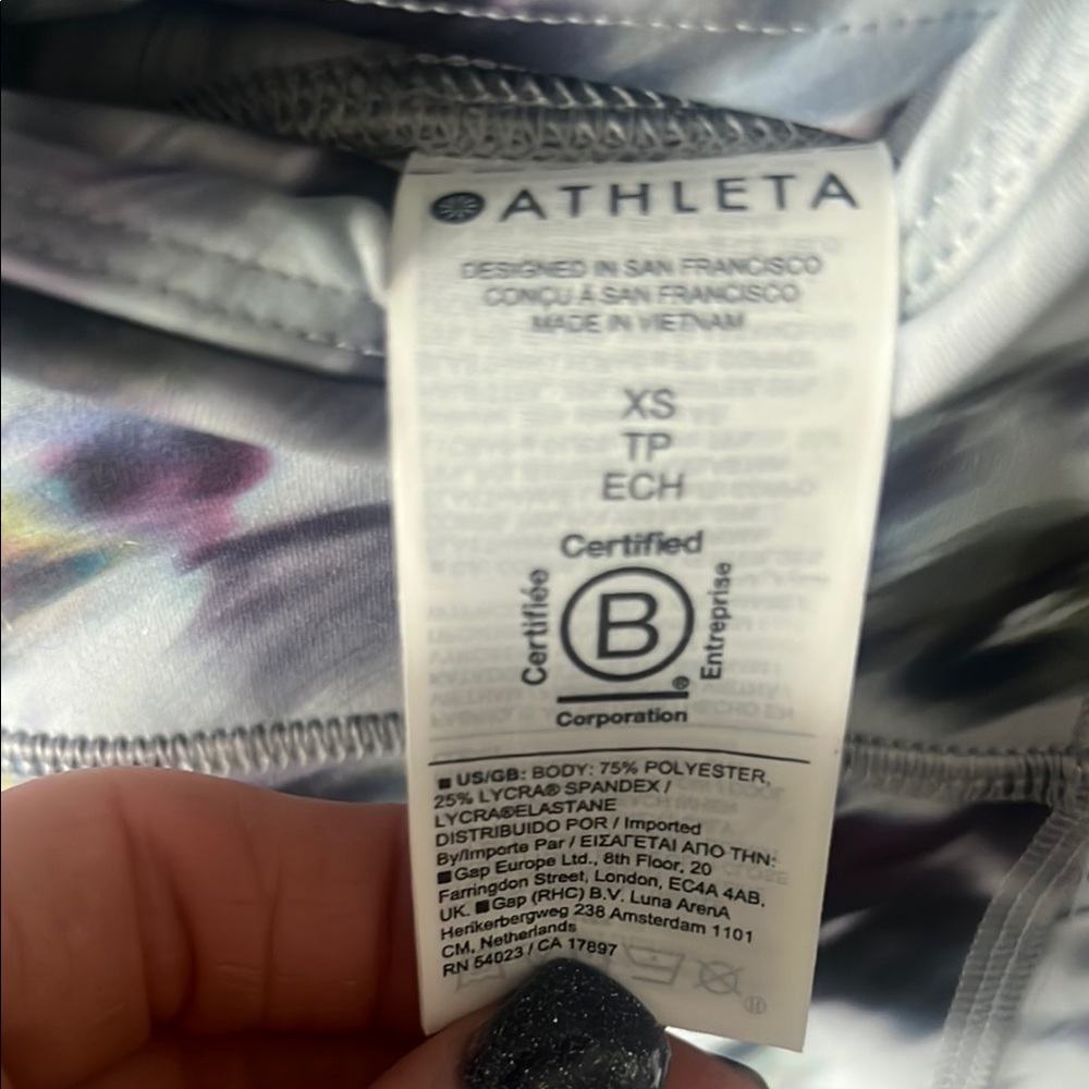 🌟🌟🌟ATHLETA🌟🌟🌟 
Silver, White Activewear Set - Picture 12 of 14